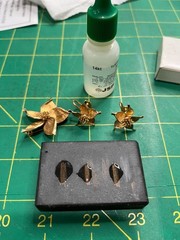 Vintage Solid 14K gold Flower pin and matching Screw back earrings, Fisher DsVa