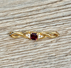 Rhinestone Brooch Pin Twisted Gold Tone Unsigned