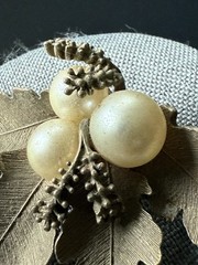 Vintage Flower Faux Pearl Brooch Matte Finish Brushed Gold Career Cocktail Retro