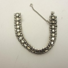 Vintage Rhinestone Bracelet Safety Chain Silver Tone Classic