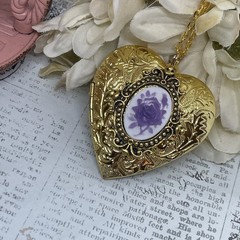 Gold Heart Locket Birthday Anniversary Wedding Purple White Rose Cameo Necklace