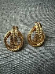 Vintage Door Knocker Knot Earrings Gold Tone Pierced Capsule Old Money Career