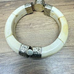 Vintage Water Buffalo Bone Turquoise Gemstone Silver Tone Hinged Bracelet 3.5”