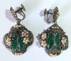 Vtg (Antique?) Screwback Filigree Dangle Earrings: Faux Pearls, Marcasite, Jade?