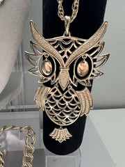 Vintage Jewelry Necklaces Bracelets Pins Rings Bracelet Locket Owl Locket Floral
