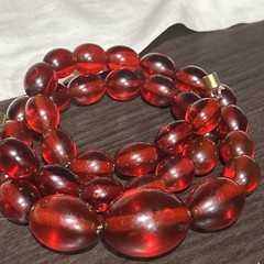 Vintage 110g Stunning Red Bakelite Necklace Cherry Juice Beads Tested Magnetic