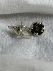 vintage silver tone lucky equestrian horseshoe and faux pearl pin with pin back