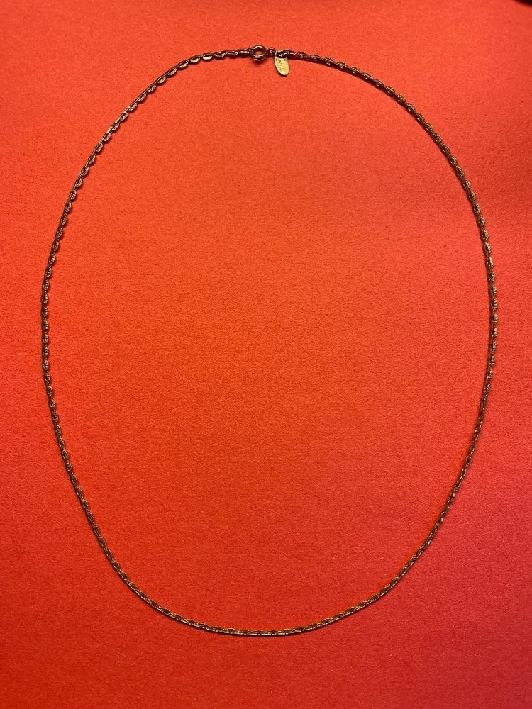 VINTAGE MEDICI GOLD TONE CHAIN NECKLACE