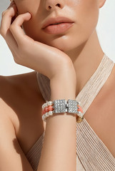 Italian Multi-Strand Beaded Bracelet with Rhinestone Clasp – Glamorous & Chic