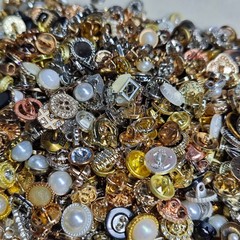 Vintage-now Costume Jewelry makeing Lots button Read Description 50pcs