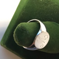 Vintage 18KT Gold HGE Stamped & Engraved Monogram “M/W” Ring Size 4 VARGAS Brand