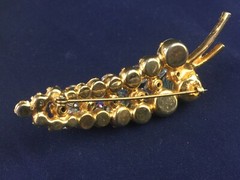 Verified Sparkly Vintage JULIANA D&E Clear AB Bead Gold Tone Leaf Pin Brooch