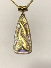 LAST ONE*RARE-ANT.EGYPT REVIVAL GOLD AURORA CZECH GLASS FISH TRIANGLE NECKLACE.g