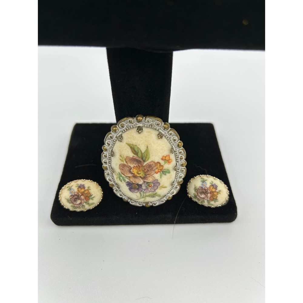 Floral Brooch Pin & Clip On Earrings Set Vintage Style Gold Tone