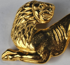 Metropolitan Museum of Art MMA Gold Washed Brass Scythian Lion Brooch Pin 1970s