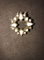 Vintage Imitation Fire Opal Crystal Rhinestone Pin Brooch Open Circle Gold Tone