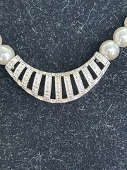 Vintage Classic Gray Faux Pearl Necklace, Caged Diamond Cut Silvertone Focal