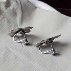 Vintage Stuart Nye 925 Sterling Silver Dogwood Flower Earrings – 3.1 g