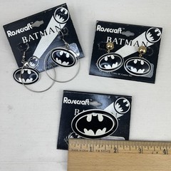 Vtg 1991 Lot Of 3 Batman Returns Pin & Earrings retro 90s Y2K DC Comics
