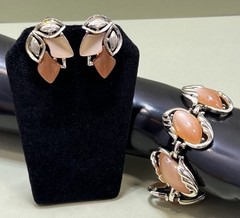 Vintage 60s Leaf Design Bracelet & Earrings Set 3 PC Thermoset Peach Gold Tone
