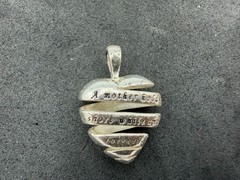 3.51g Vintage Sterling Silver 925 Heart Pendant A Mother Holds Short Forever M