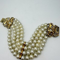 VTG SCHIAPARELLI Signed Bracelet Opaline Pink AB Faux Pearl Statement Rare