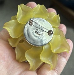Vtg Frosted Green Soft Molded Plastic Rhinestone Flower Brooch SilverTone