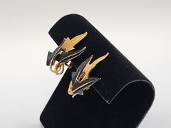 Vintage Mode Art Black & Gold Tone Leaf Bracelet, Brooch, Clip Earrings Set