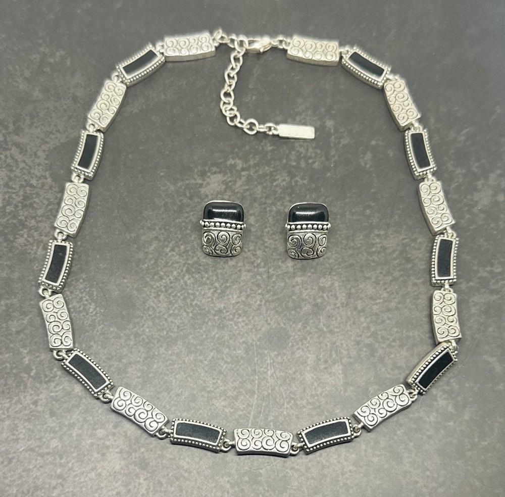 Vintage Napier Silver Tone Swirl And Black Enamel Link Necklace 16-18”