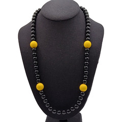 Jet Black w Bright Yellow Beaded Professional Necklace Steelers Colors 26 In