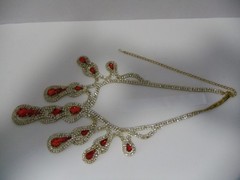 VINTAGE FIRE RED RHINESTONE TEAR DROP STYLE NECKLACE & DANGLE STUD EARRINGS SET