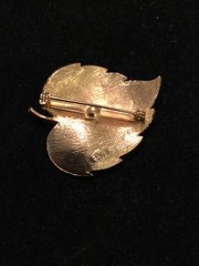 VTG Shades Of Gray & Gold Leaf- LG LIND GAL-Pretty! Fall Autumn Brooch/Pin