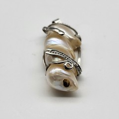 Stunning Baroque Pearl White gold plated Pendant Modernist whimsical bold