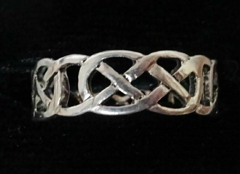 Vintage Sterling Silver Openwork Celtic Knot Design Band Ring Size 9.5 THAILAND