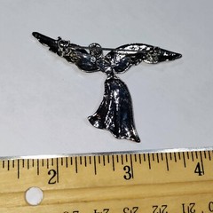 “Angel In Disguise” VTG Silver Tone Pin Angels/ Fairy Brooch EUC