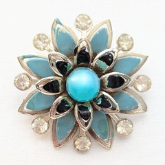 Blue Flower Brooch Scarf Lapel Pin Moonglow Lucite Floral Dainty Vintage Jewelry