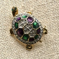 CRYSTAL TURTLE Tortoise Brooch Pin Gold Green Purple VINTAGE Green Eyes