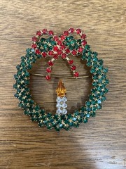 Vtg 60s Christmas Wreath Brooch & Matching Tree Clip-On Earrings Rhinestone Set