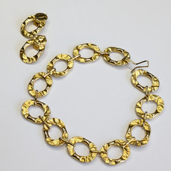 VTG Hammered Gold Tone Links 15.5″ Choker Necklace & Clip Earrings Set Statement