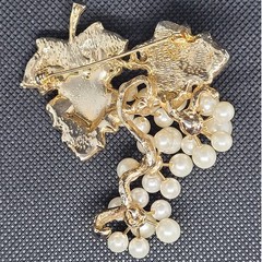 Vintage Gold Tone Faux Pearl Rhinestone Grapevine Cluster Brooch