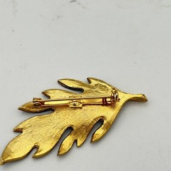 Lind Gal Leaf Brooch Pin Gold Tone Smokey Black Tips Textured LG Vintage