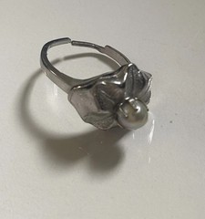 Vintage 1960s Ring Genuine Prong Set Pearl In Chunky Floral Face Adjustable