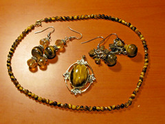 Vintage Tiger Eye Lot of Earrings Pendant Necklace Nice Small Jewelry Read Desc