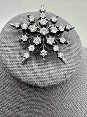 Sterling Silver 925 DQ CZ Cubic Zirconia Starburst Snowflake Brooch Pin 1.75”