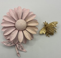 Brooch Enamel Vintagte Mod Pop Metal Pink Flower Avon Bumblebee Pins