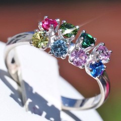 14k white gold mother’s size 8 ring 0.99ct lab created gemstones 3.0gr