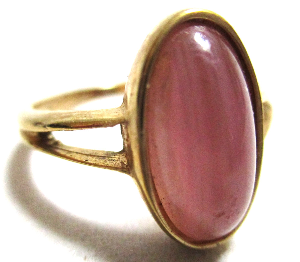 VINTAGE 1981 AVON PORCELAIN PASTEL RING,PINK, ROSE QUARTZ CABOCHON SZ 8.25