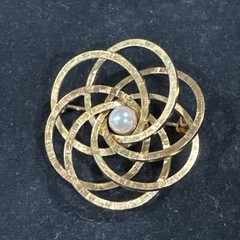 Vintage 12K Gold Filled Cultured Pearl Spiral Galaxy 5.2mm Cultured Pearl 1.5″