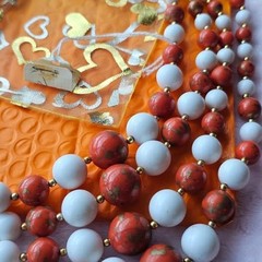 Vintage Japan 3-Strand Beaded Necklace Marbeled Orange and White