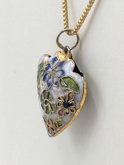 Vintage Cloisonne Floral Puffy Heart Pendant Gold Tone Necklace